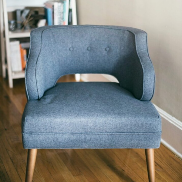 Proiect Mobilier EFE HAN - Kari Shea Itmggd0eguy Unsplash 715x1024 1 - Amenajare Interioara Premium (715x1024)